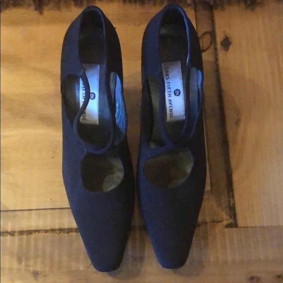 Saks Fifth Avenue Black Neoprene Pump - Picture 5 of 6